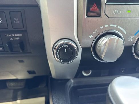 Used 2017 Toyota Tundra SR5 w/ SR5 Upgrade Package image 21