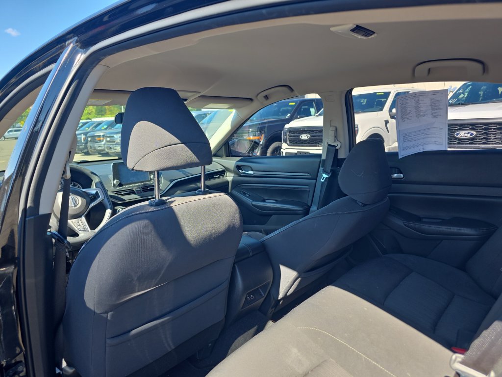 Used 2019 Nissan Altima 2.5 S FWD image 17