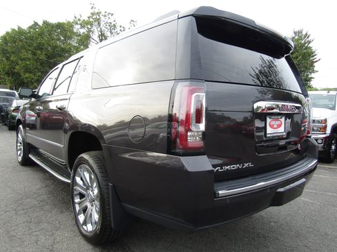 Used 2016 GMC Yukon XL Denali w/ Open Road Package image 5