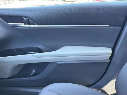 Used 2019 Toyota Camry LE FWD image 25