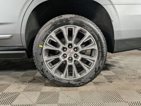 New 2026 GMC Yukon Denali image 13