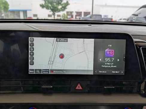 Used 2023 Kia Sportage EX FWD image 7