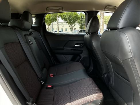 Used 2025 Nissan Kicks SR AWD/4WD image 30