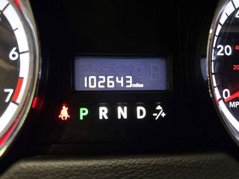 Used 2016 Dodge Grand Caravan SE FWD image 35