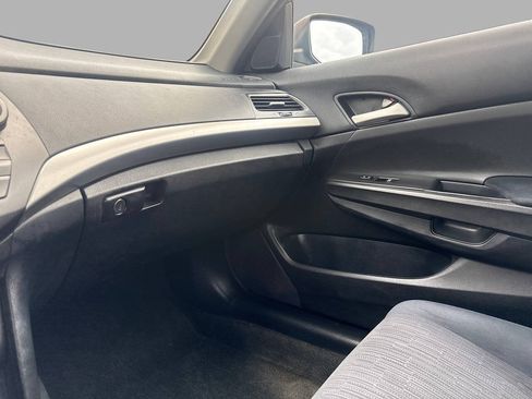 Used 2012 Honda Accord LX image 32