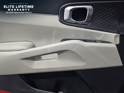 Certified 2025 Kia Sorento S w/ Panoramic Sunroof Package FWD image 21
