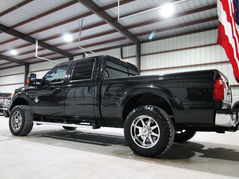 Used 2015 Ford F250 Lariat w/ Chrome Package AWD/4WD image 7