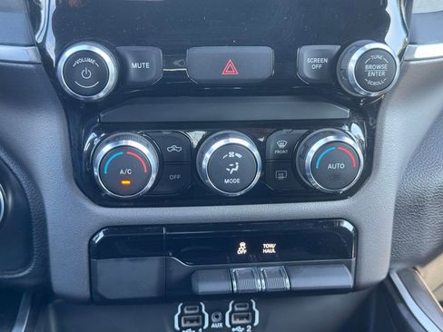Used 2022 RAM 1500 Big Horn image 13