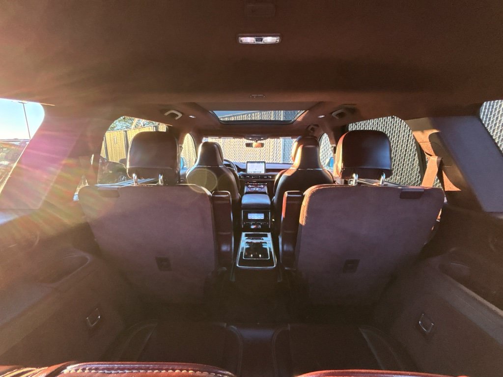 Certified 2021 Lincoln Aviator Black Label w/ Dynamic Handling Package AWD/4WD image 8