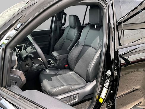Used 2025 Toyota 4Runner TRD Sport Premium w/ Tow Technology Package AWD/4WD image 8