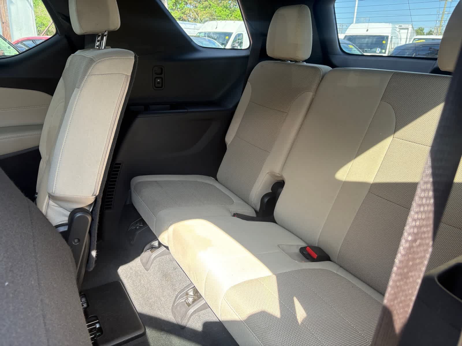 Used 2023 Chevrolet Traverse LS AWD/4WD image 31