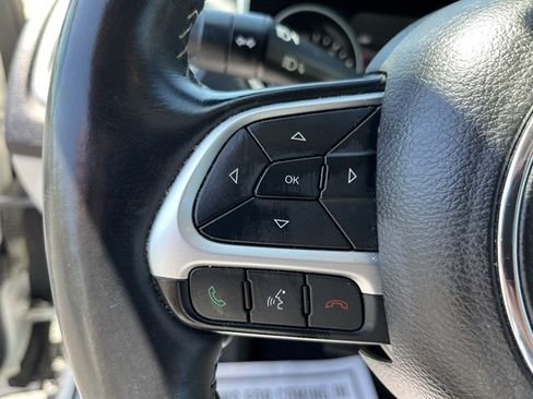 Used 2018 Jeep Compass Latitude w/ Popular Equipment Group AWD/4WD image 21