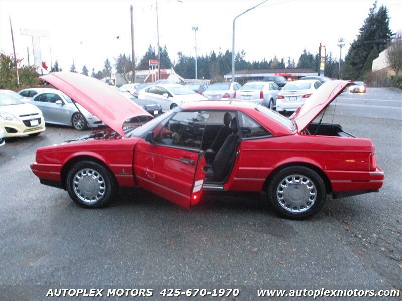 Used 1992 Cadillac Allante FWD image 18
