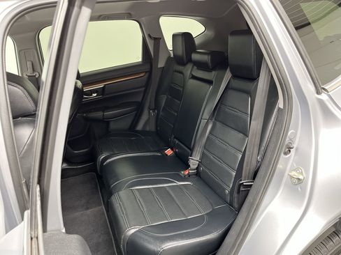 Used 2019 Honda CR-V Touring image 12