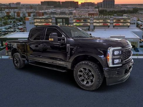 Used 2023 Ford F250 Lariat w/ Sport Appearance Package AWD/4WD image 1