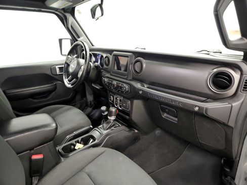 Used 2021 Jeep Wrangler Unlimited Sport AWD/4WD image 23