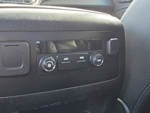 Used 2020 Chevrolet Tahoe LT image 13