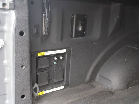 Used 2021 Ford F150 XLT w/ Equipment Group 302A High RWD image 9