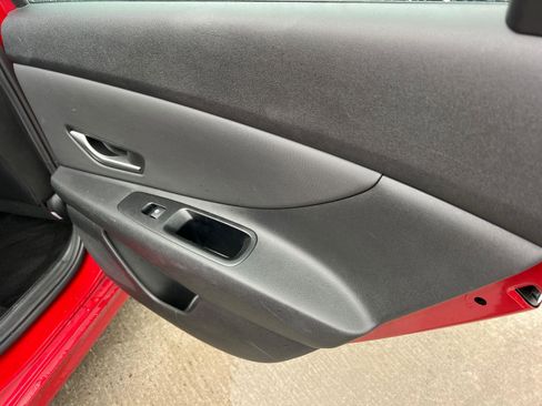 Used 2023 Hyundai Elantra SEL w/ Convenience Package image 16