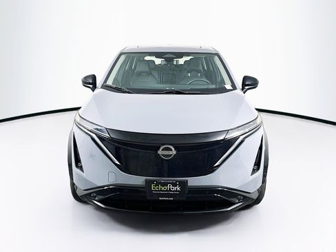 Used 2024 Nissan Ariya AWD image 2