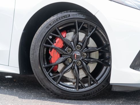 Used 2025 Chevrolet Corvette Stingray Preferred Conv w/ Z51 Performance Package RWD image 41