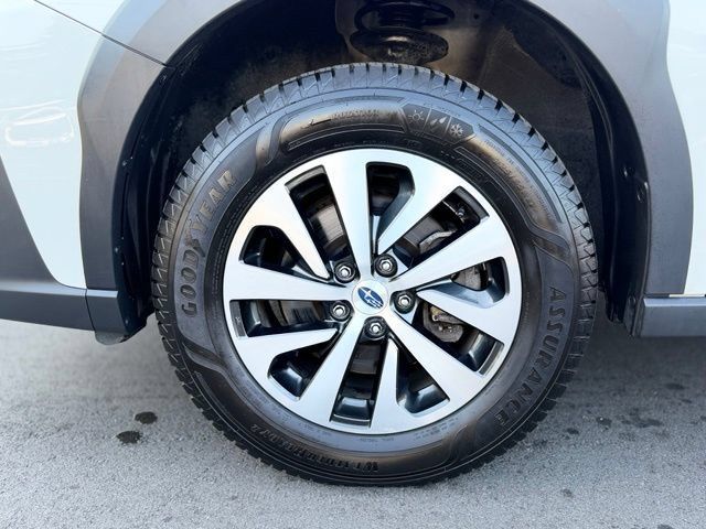 Used 2023 Subaru Outback Premium AWD/4WD image 26