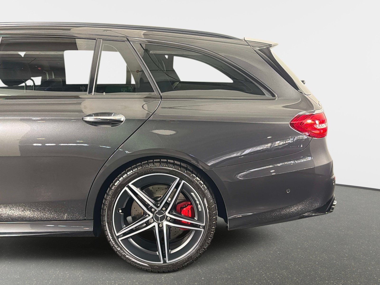 Used 2023 Mercedes-Benz E 63 AMG S image 15