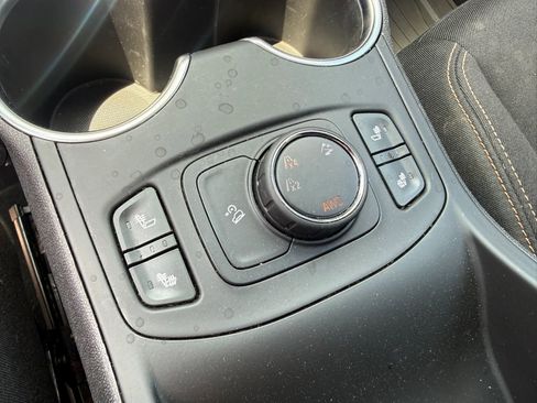 Used 2018 GMC Terrain SLE w/ Driver Convenience Package AWD/4WD image 25