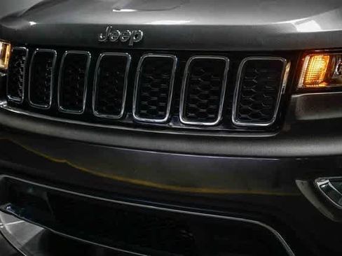 Used 2021 Jeep Grand Cherokee Limited image 8