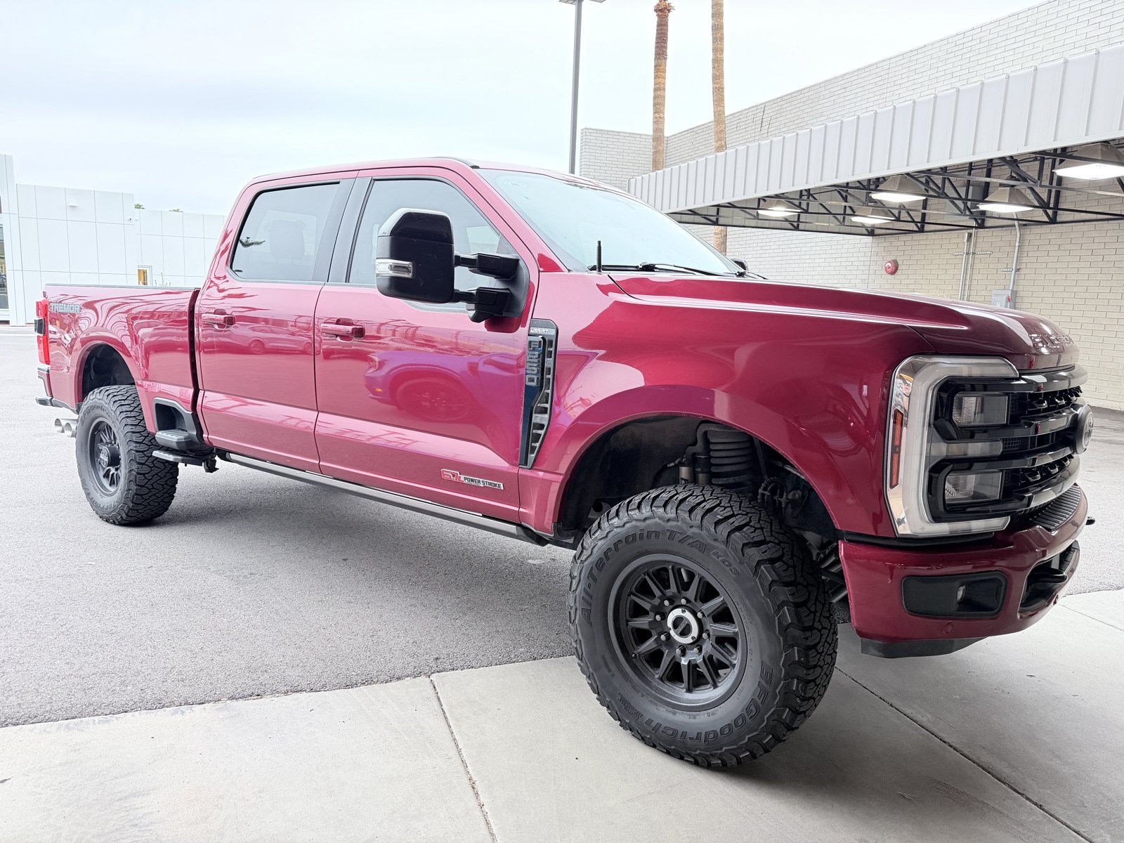 Used 2024 Ford F250 Lariat w/ Lariat Ultimate Package AWD/4WD image 4