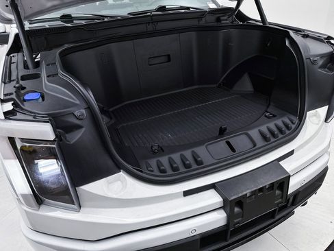 Used 2023 Ford F150 Lightning Platinum image 11