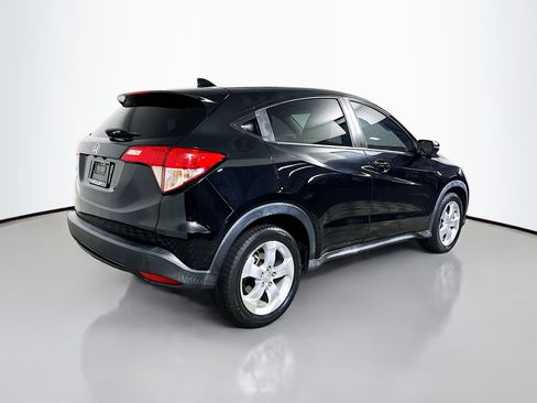 Used 2016 Honda HR-V EX image 4