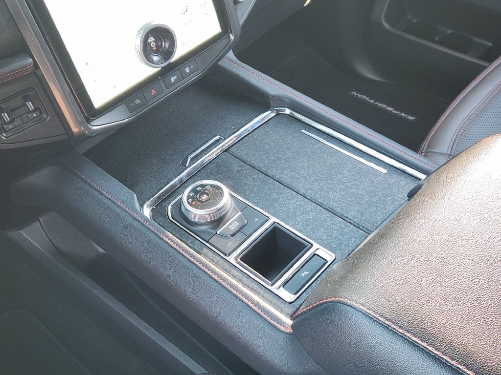 Used 2024 Ford Expedition Limited RWD image 19