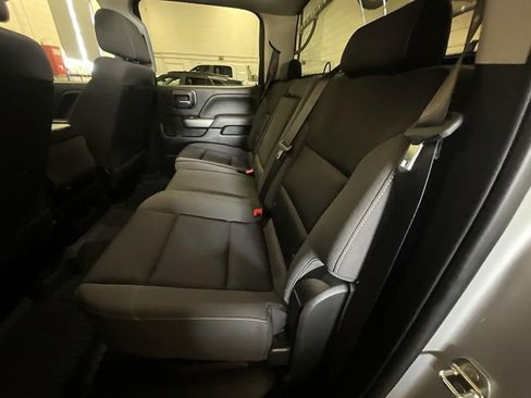 Used 2018 Chevrolet Silverado 1500 LT w/ All Star Edition AWD/4WD image 29