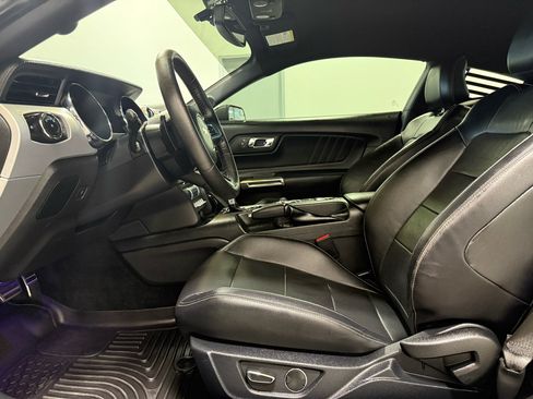 Used 2016 Ford Mustang GT Premium image 11