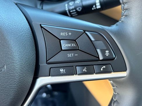 New 2025 Nissan Sentra SV w/ SV Premium Package image 18