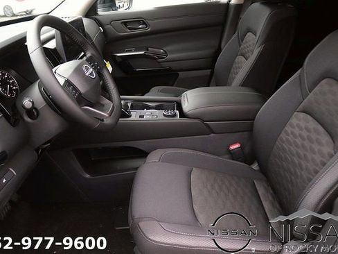 New 2026 Nissan Pathfinder SV image 13