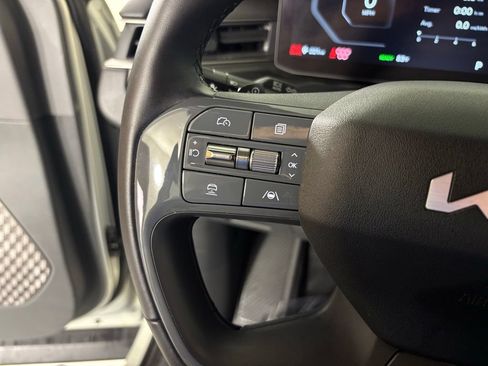 Used 2024 Kia EV9 Light RWD image 20