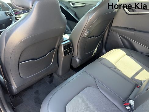New 2026 Kia Niro EX FWD image 19