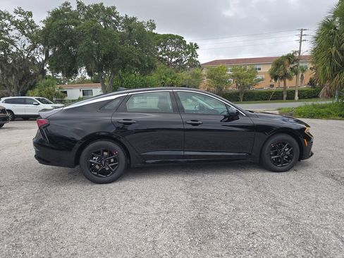 New 2026 Kia K5 LXS FWD image 8