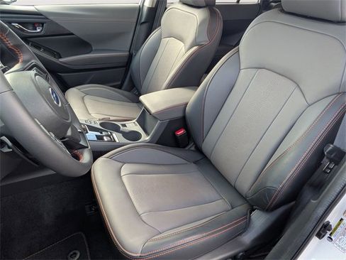 Certified 2025 Subaru Crosstrek 2.5i Limited w/ Crosstrek Mirror Package image 27