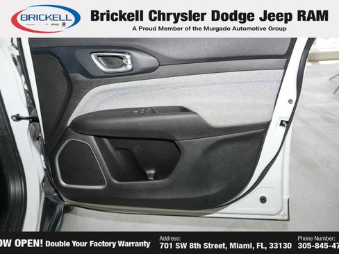 Used 2024 Jeep Compass Latitude AWD/4WD image 12