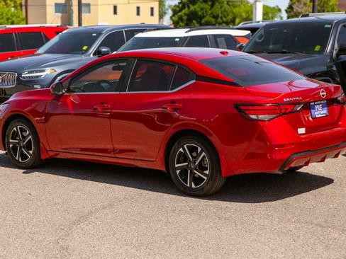 Used 2024 Nissan Sentra SV FWD image 6