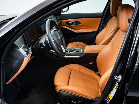 Used 2024 BMW 330i xDrive Sedan w/ Premium Package image 19