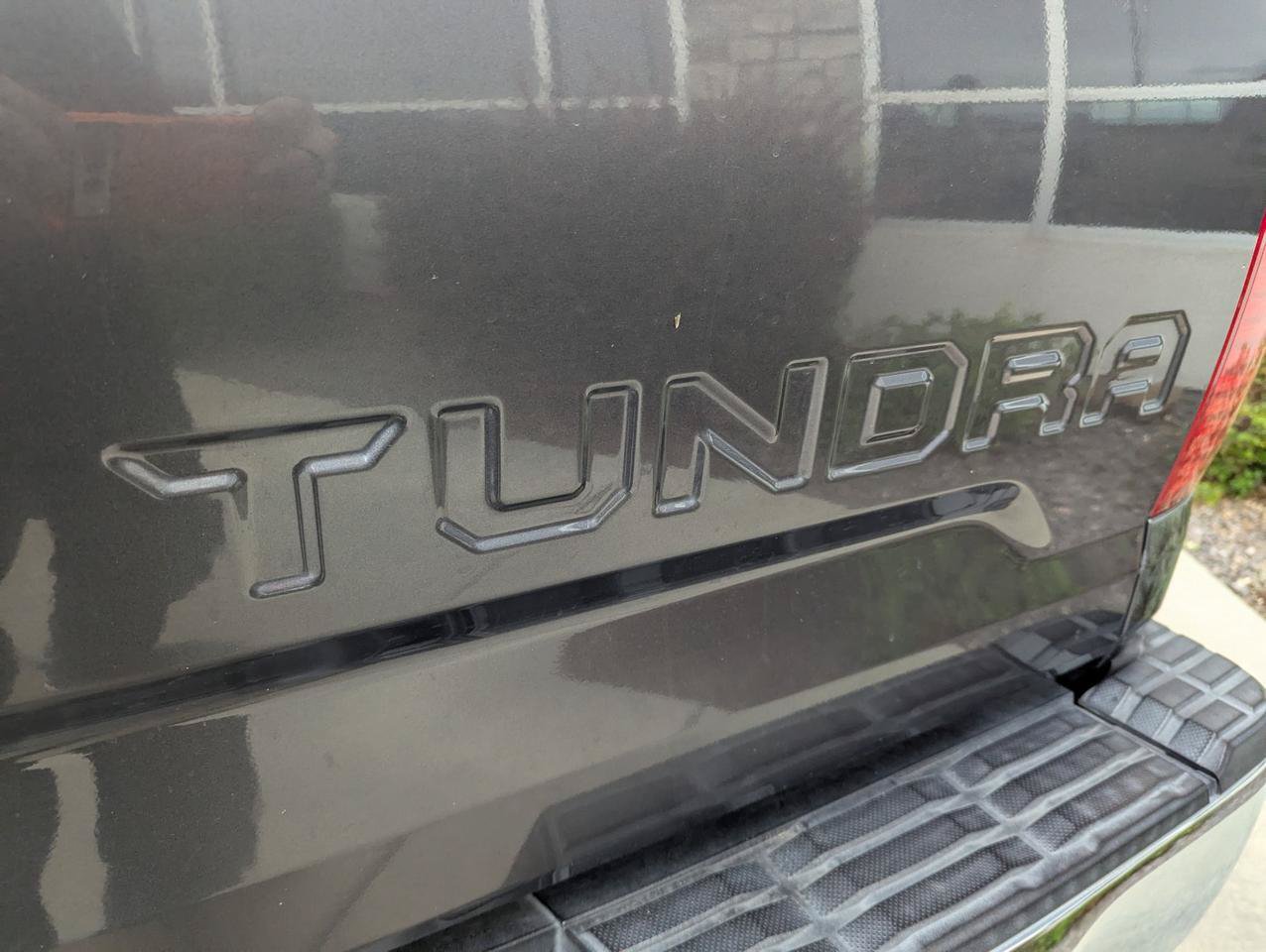 Used 2017 Toyota Tundra SR5 w/ SR5 Upgrade Package AWD/4WD image 28
