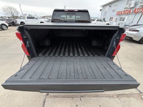 Used 2019 Chevrolet Silverado 1500 RST image 22
