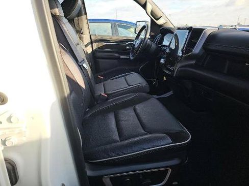 Used 2023 RAM 1500 Laramie AWD/4WD image 8