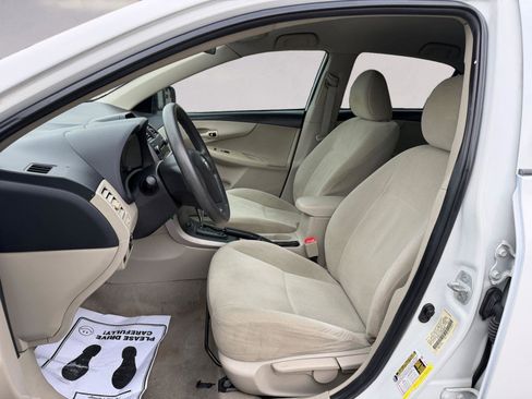 Used 2012 Toyota Corolla S image 9