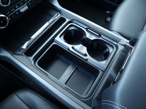 New 2026 Ford F250 Lariat w/ Black Appearance Package image 10