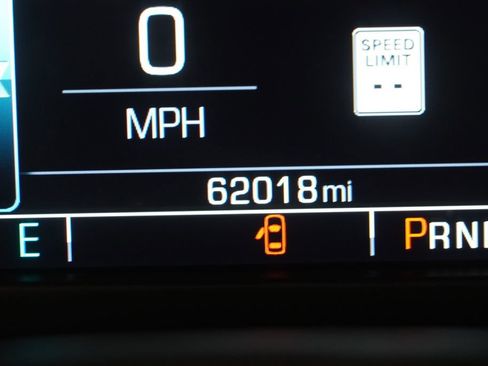 Used 2019 Chevrolet Suburban LT AWD/4WD image 8